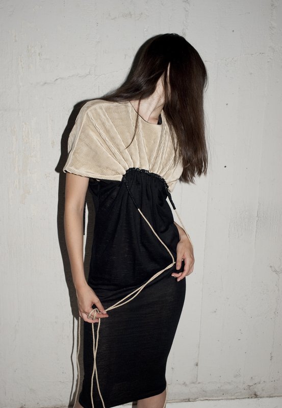 D T DYSTOPIA AW1011 2c