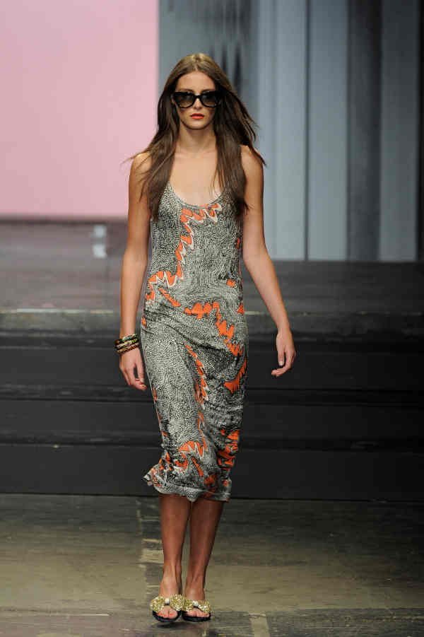 Twenty8Twelve SS11 Catwalk look 2